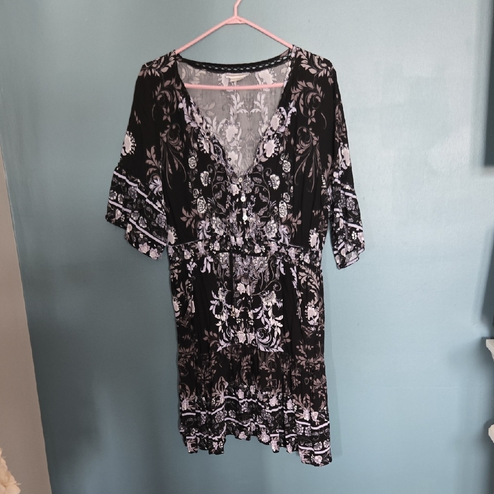 City Chic Black and White Floral Dress